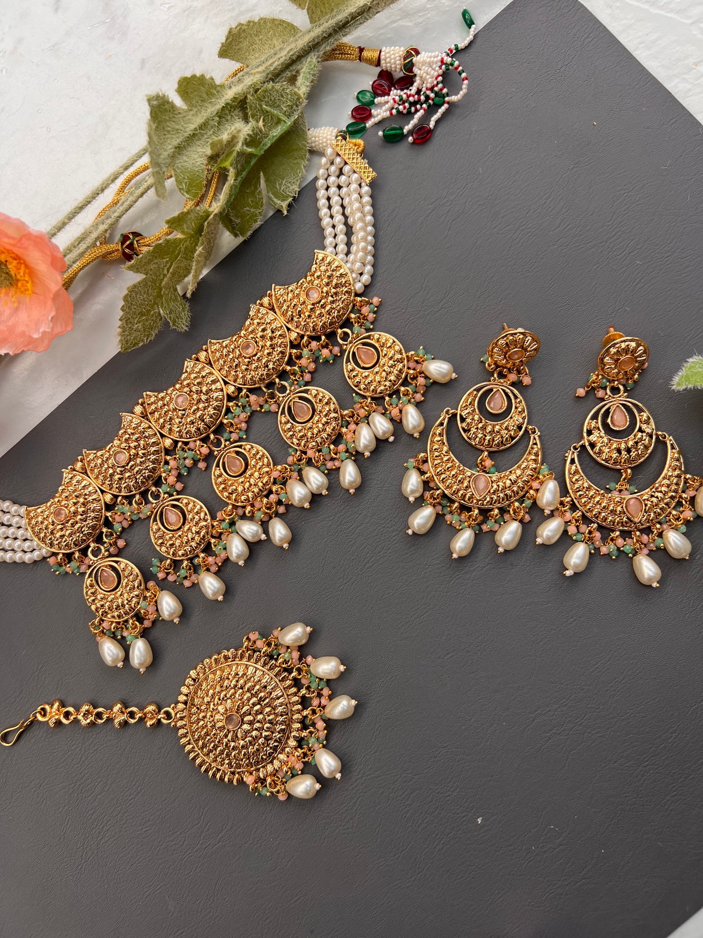 Amara necklace set