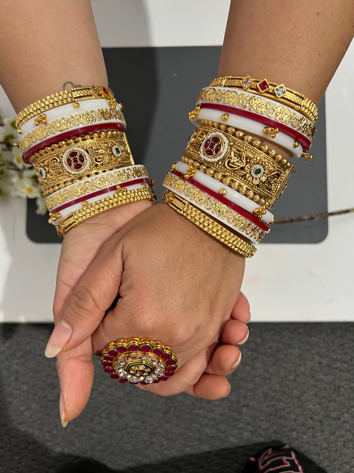 Mahika Bangles set