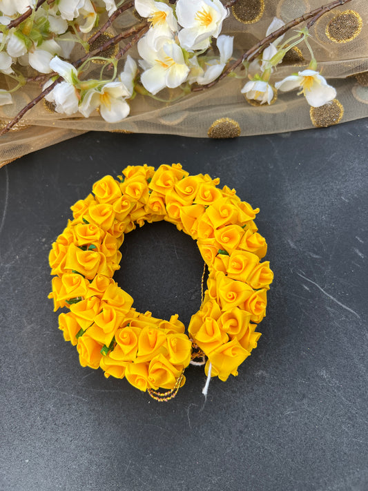 Yellow gajra