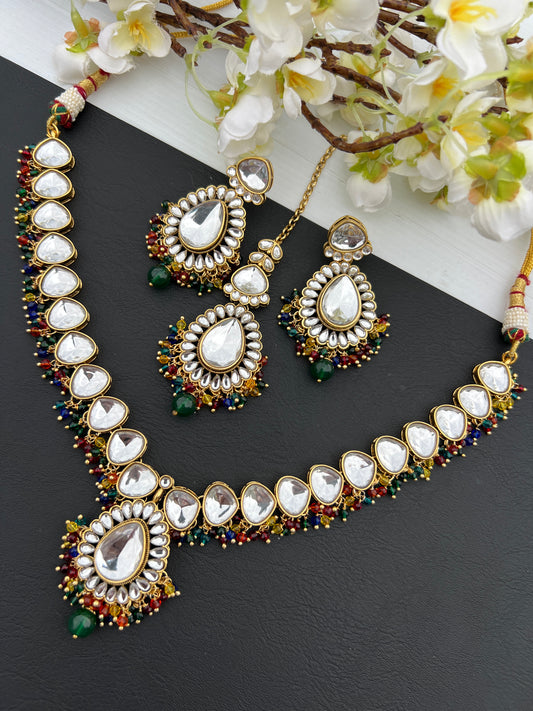 Shuchi necklace set