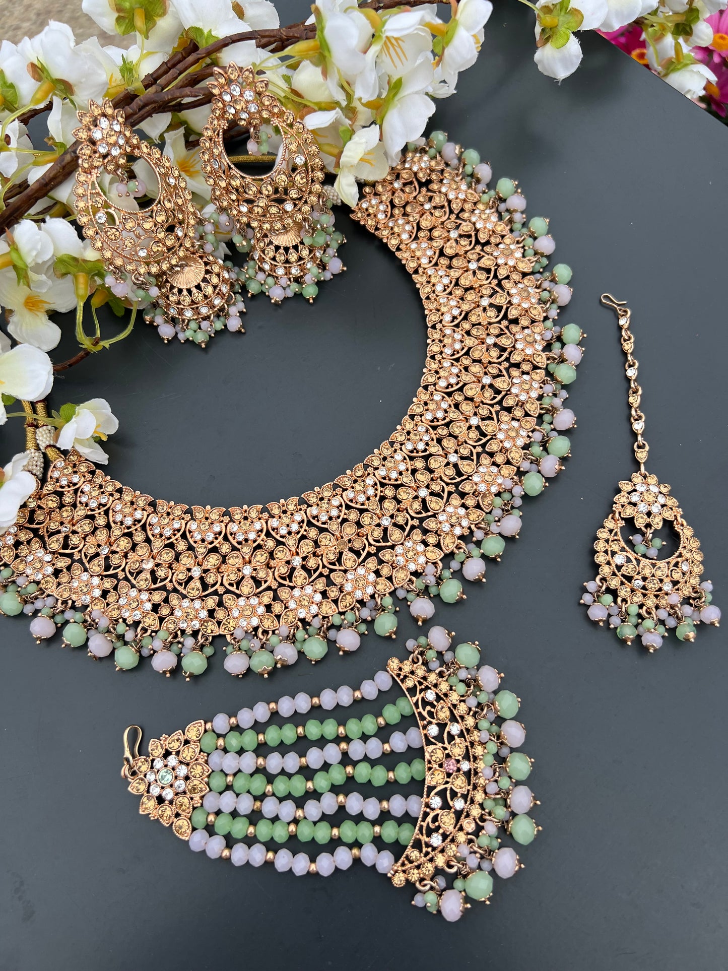 Shiza necklace set