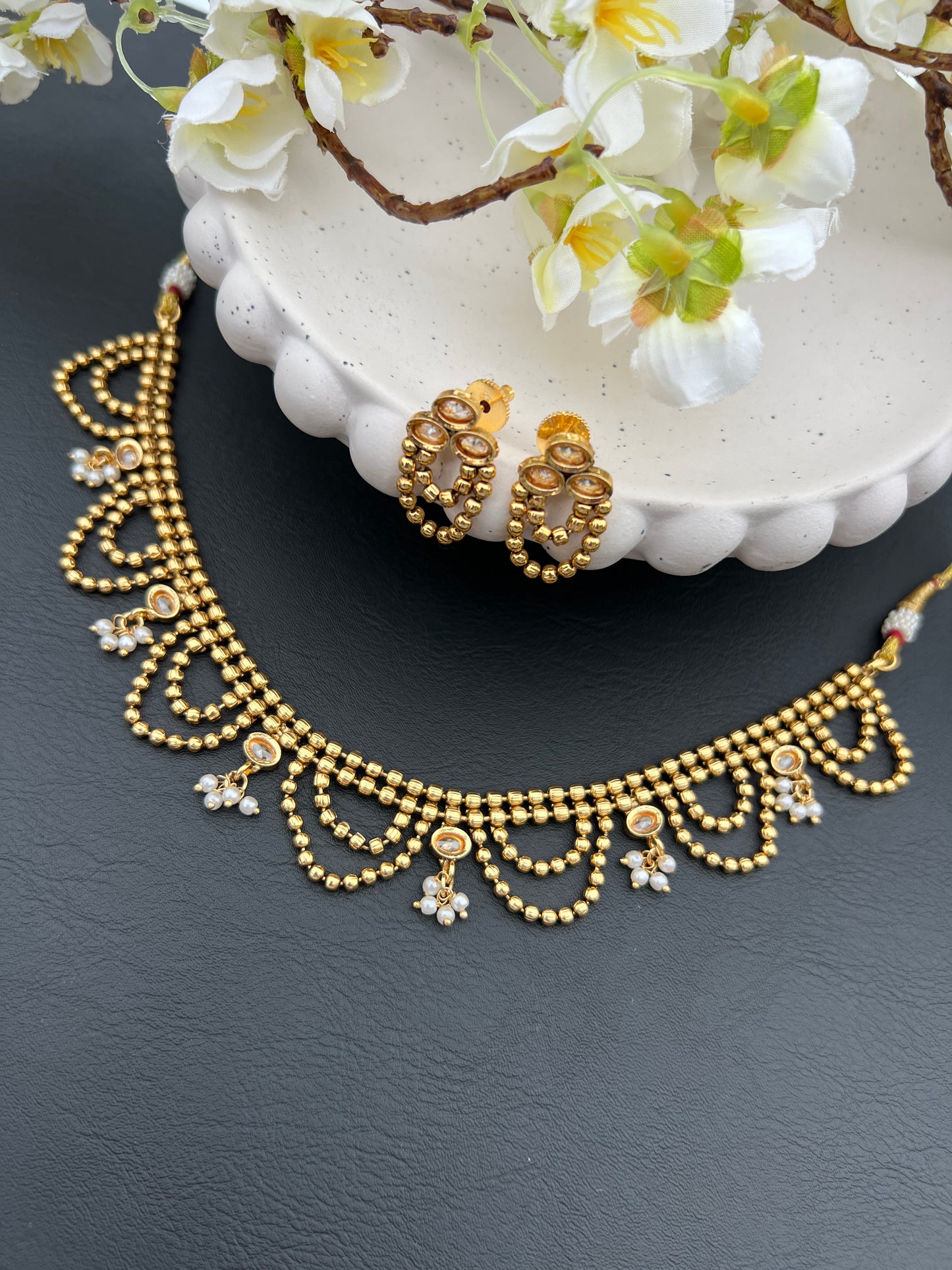 Pranika necklace set