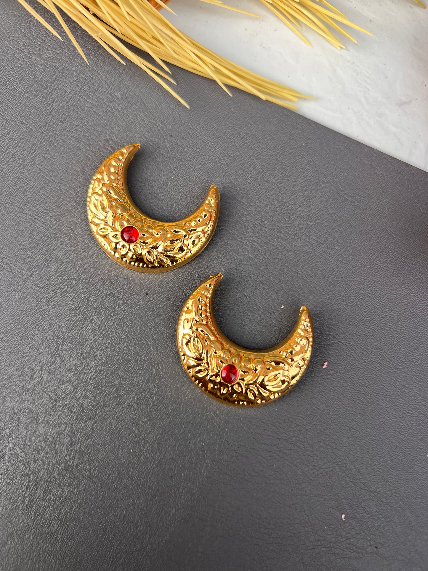 Scarlet Moon Accent Pins