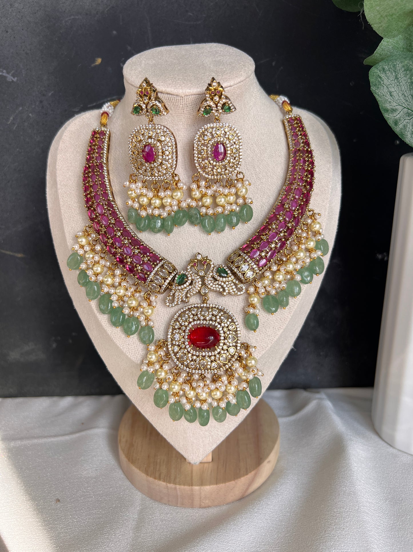 Simin necklace set