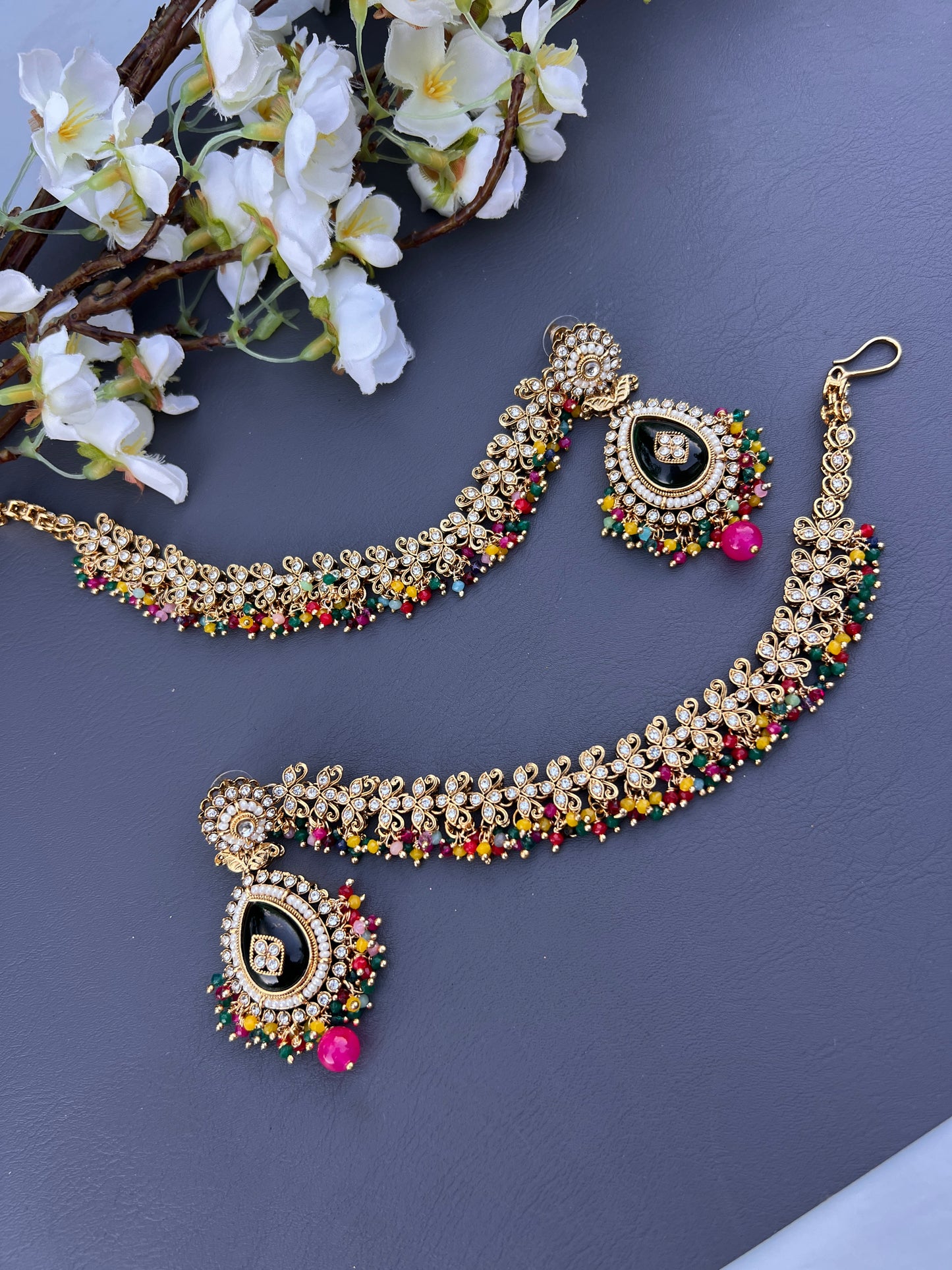 Shiza Jhumki Earrings with Earchain