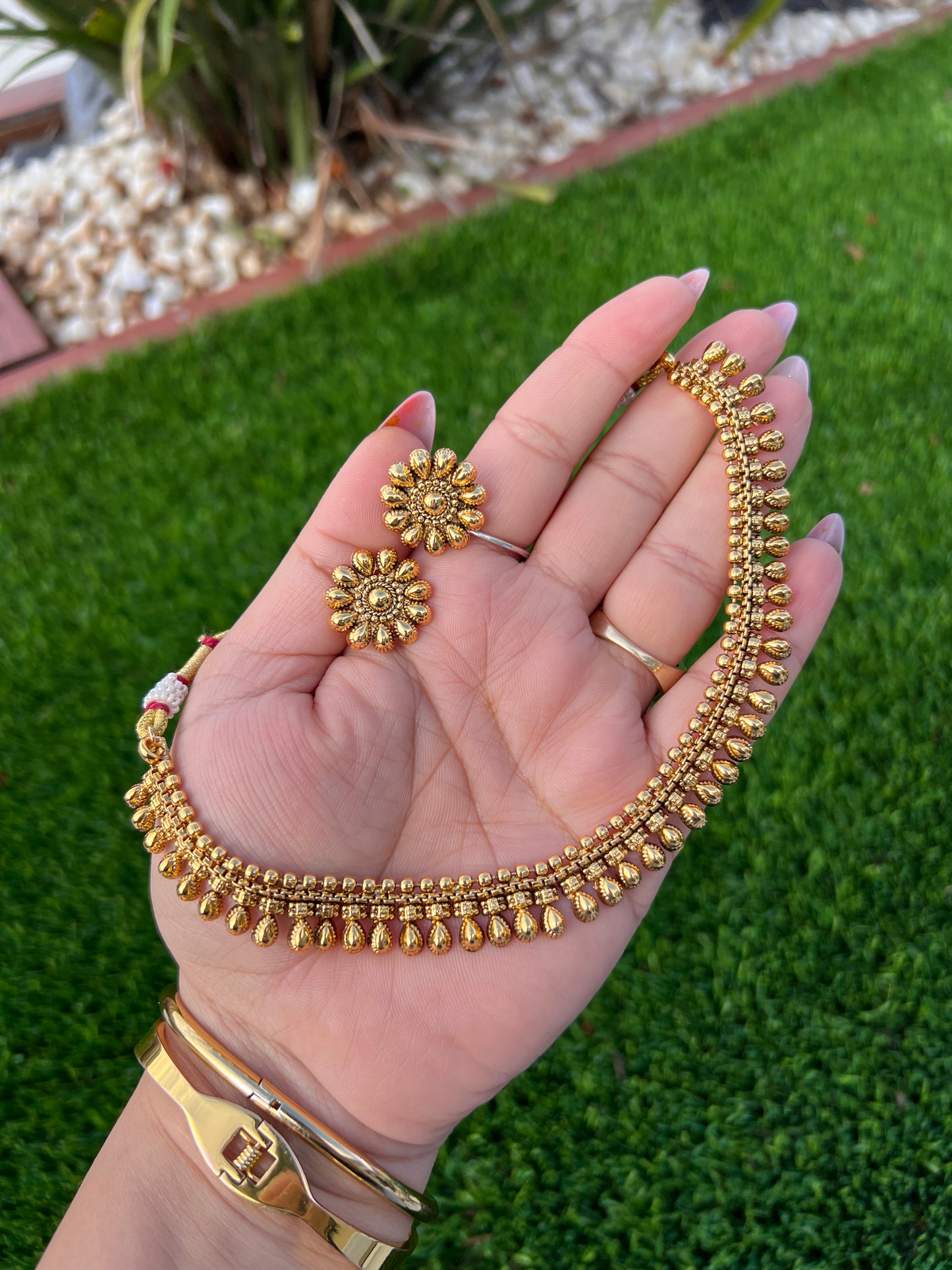 Shama gold plated necklace set