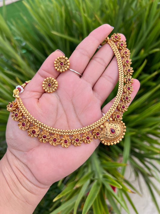 Minisha necklace set