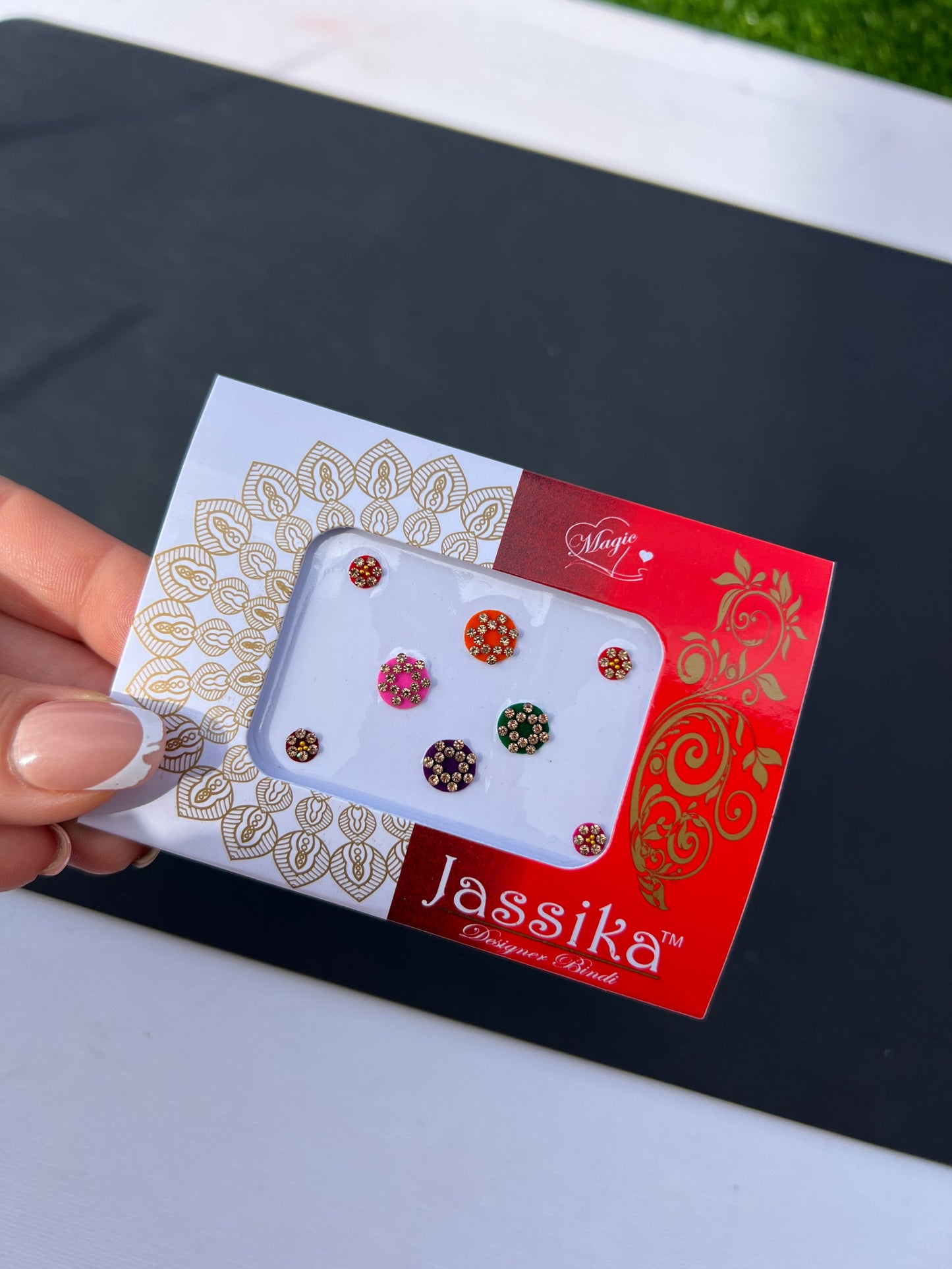 Small bindi card