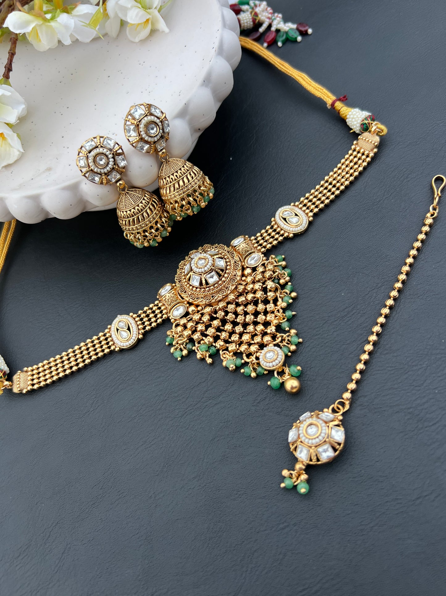 Siyara choker set
