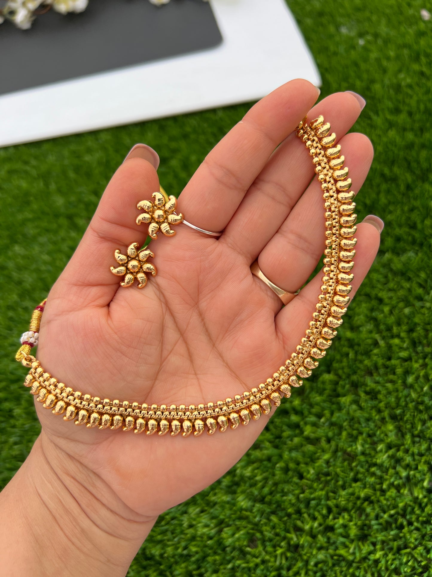 Keerthy necklace set