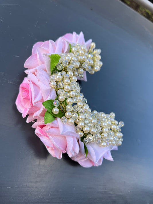 Flowers hair accessory