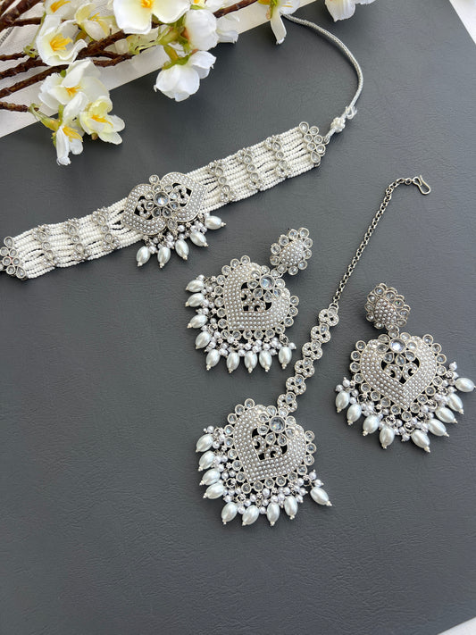 Miyana necklace set