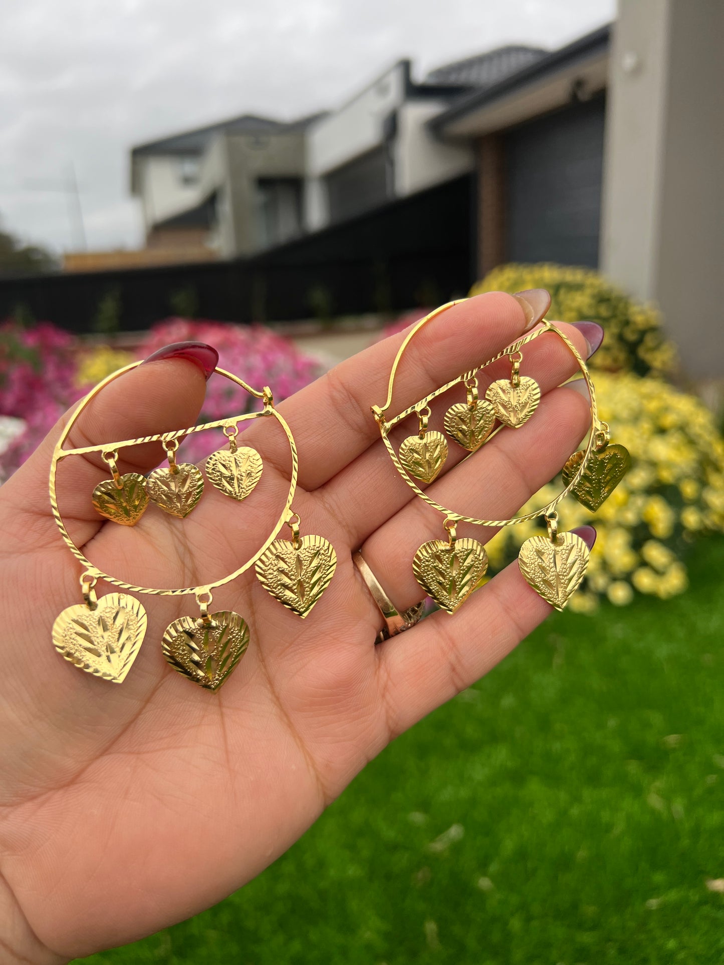 Keerat hoops