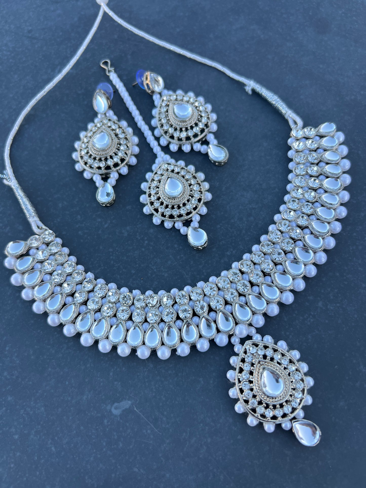 Chandni necklace set