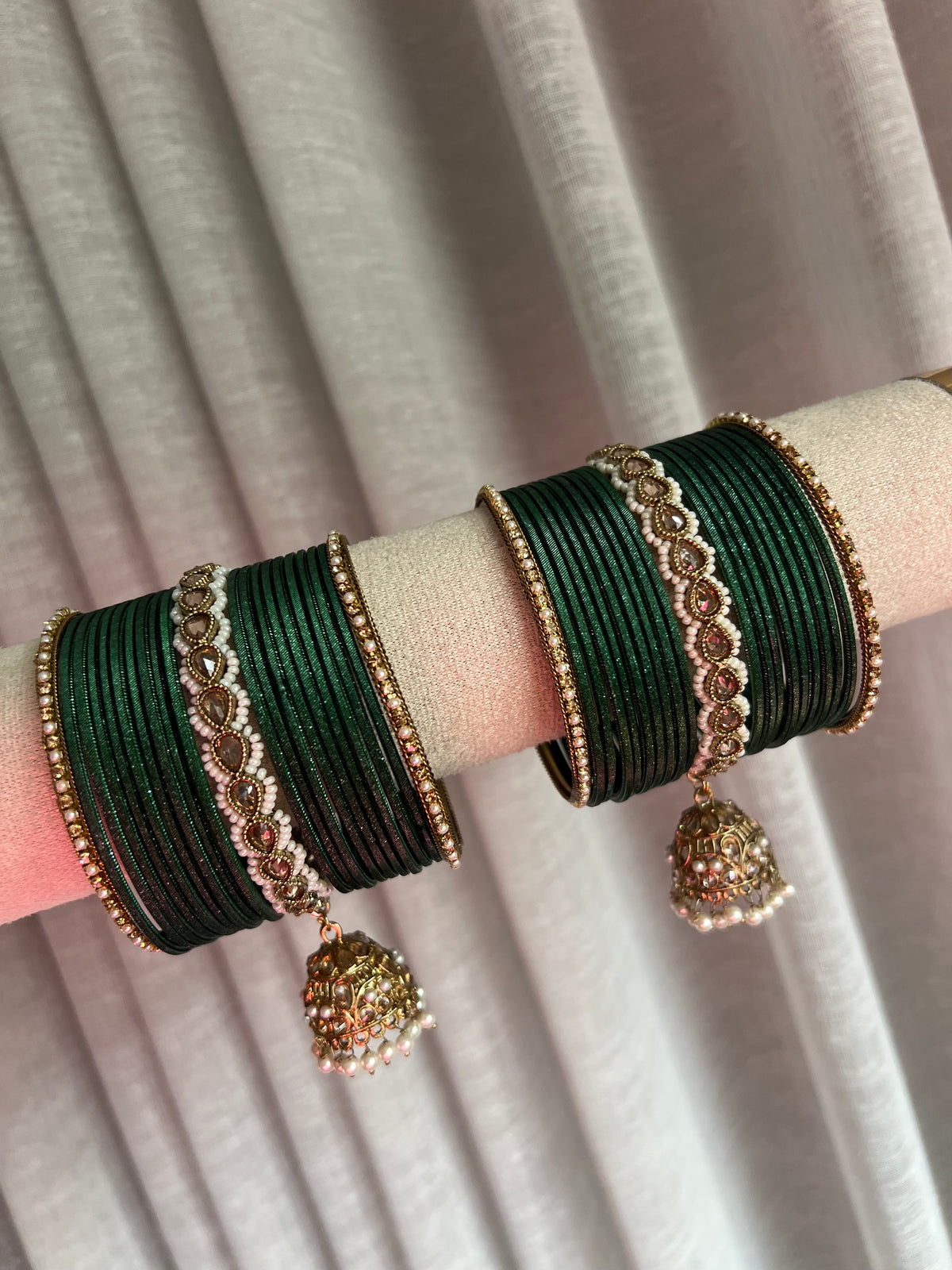 Royal Emerald Kundan Jhumka Bangle Set
( Both hands)