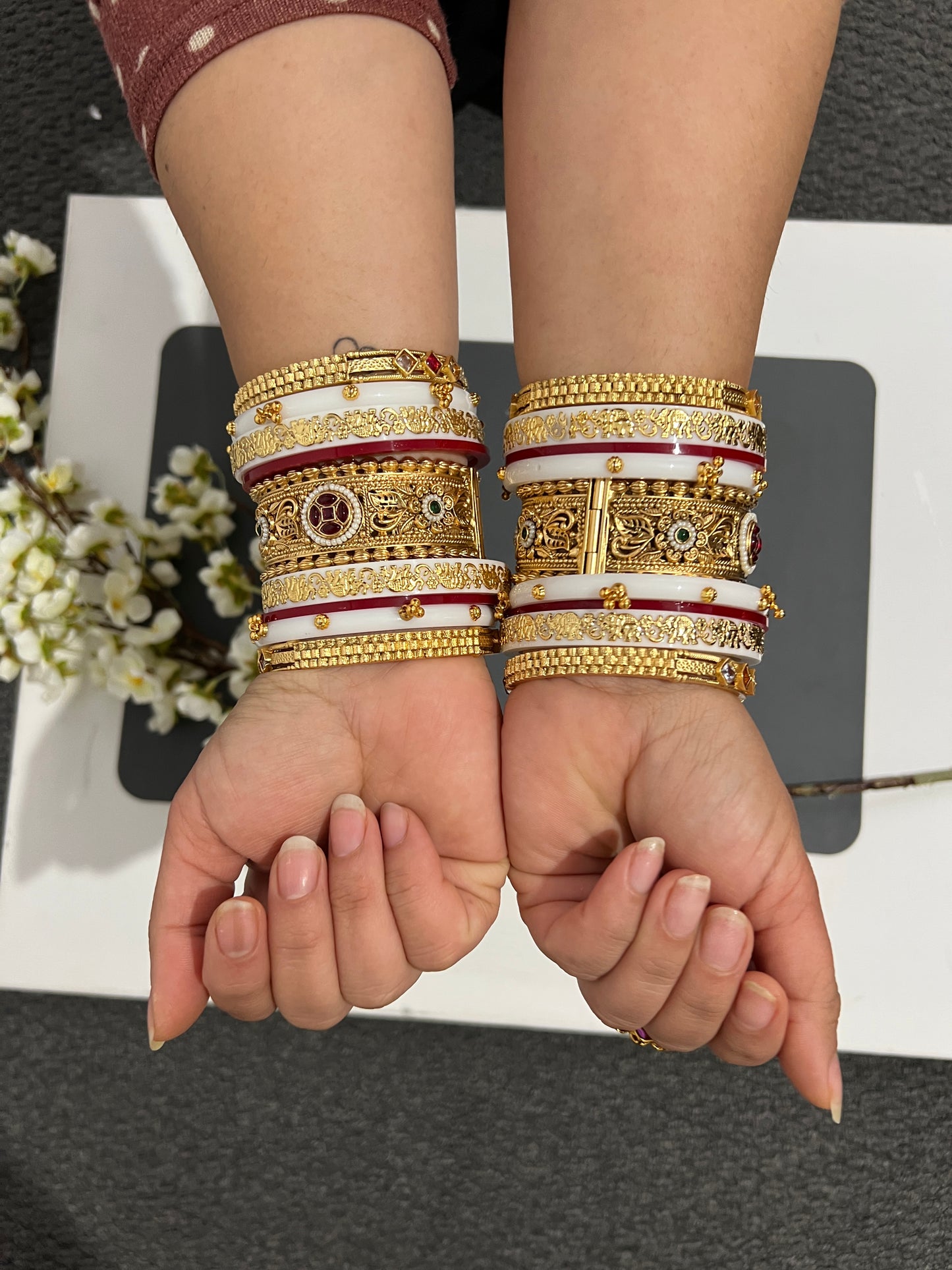 Mahika Bangles set