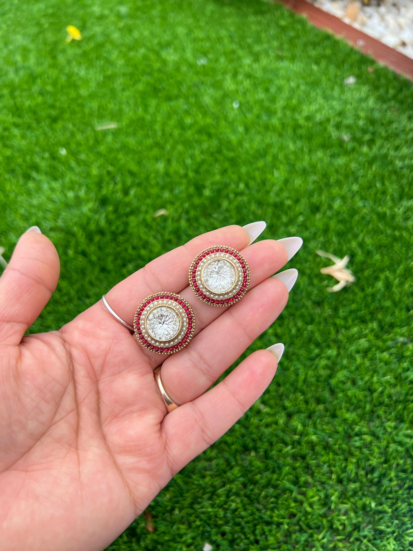 Ruhi stud earrings