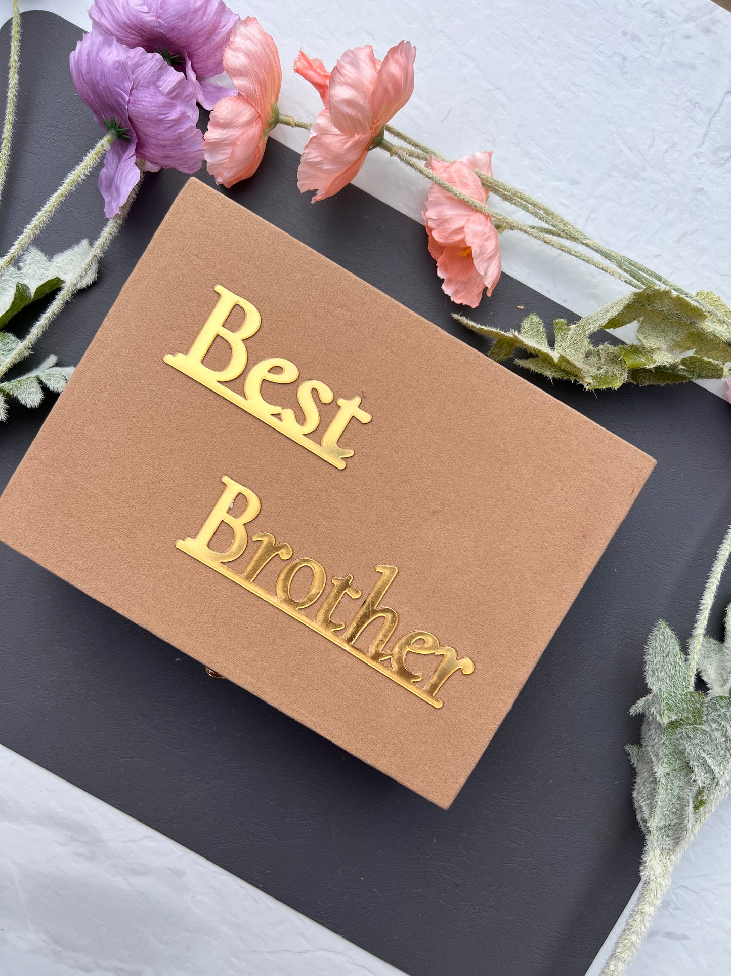 Premium brothes & bhabi hamper ( 2 Rakhi 2 thread)
