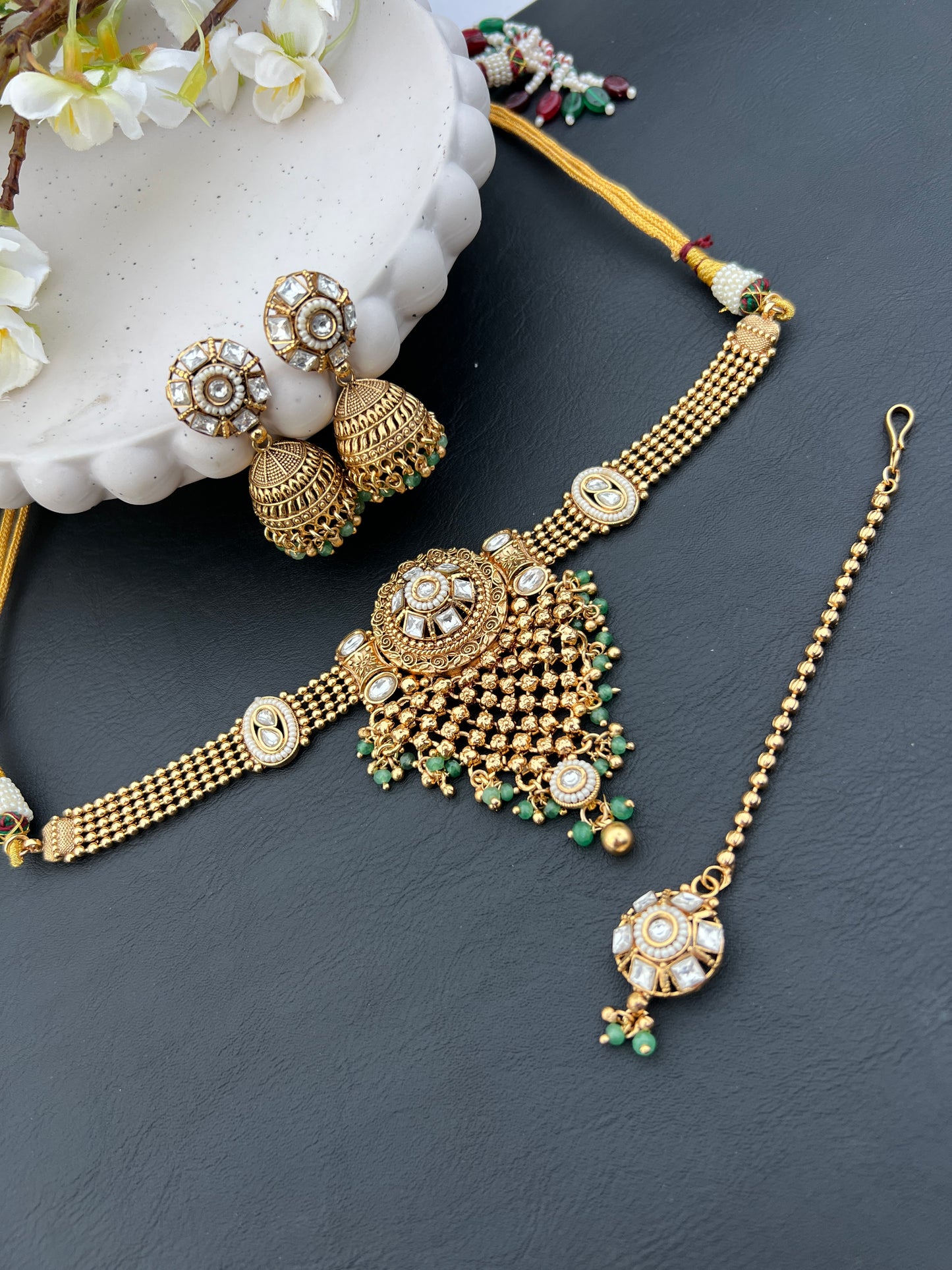 Siyara choker set