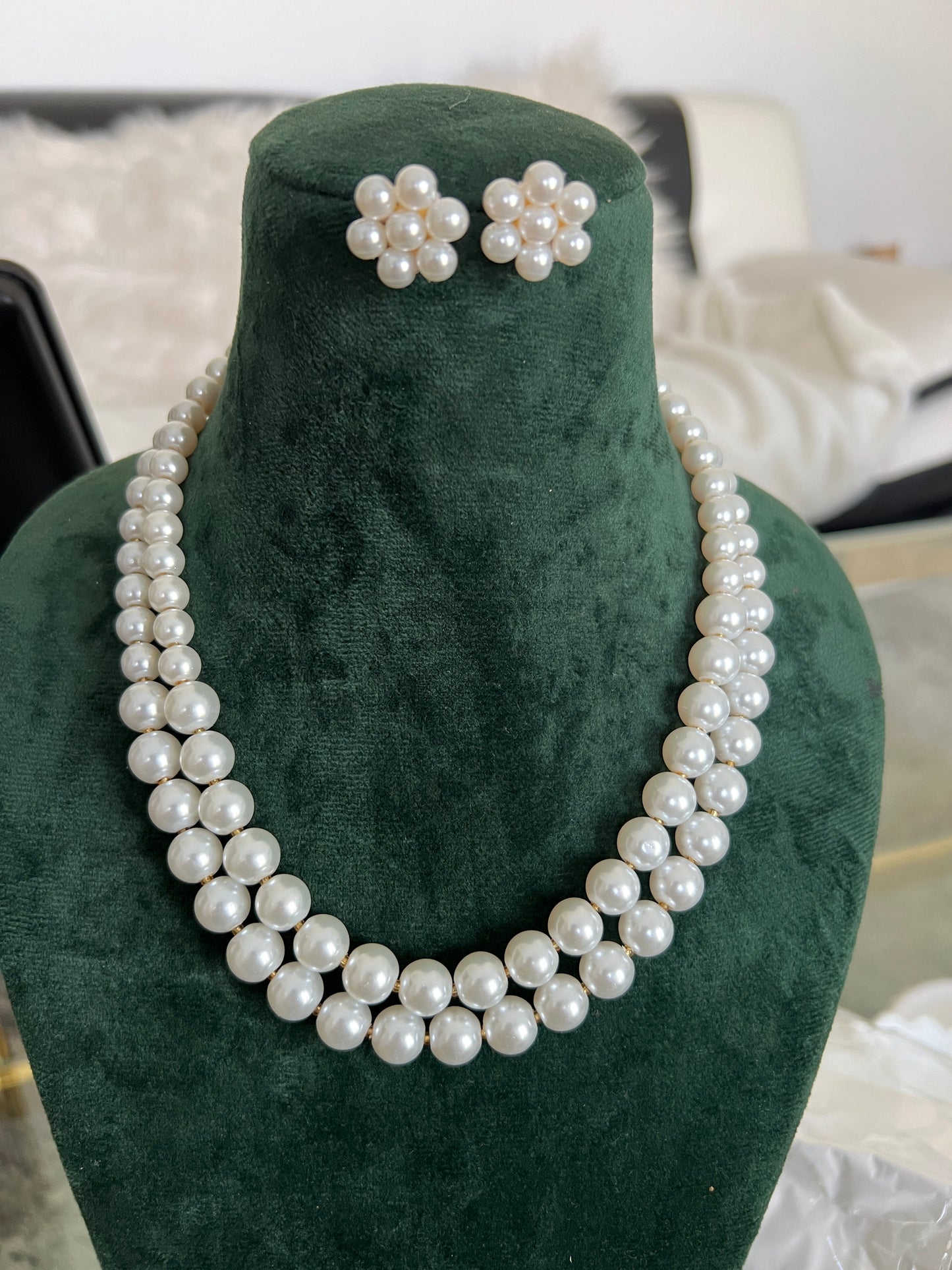 Jeena pearl necklace set