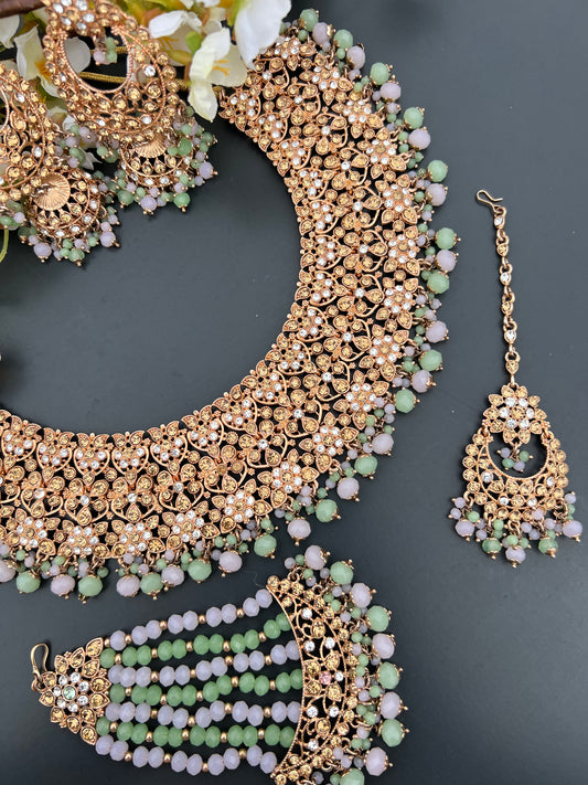 Shiza necklace set
