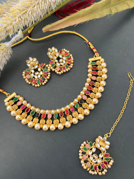 Shuchi necklace set