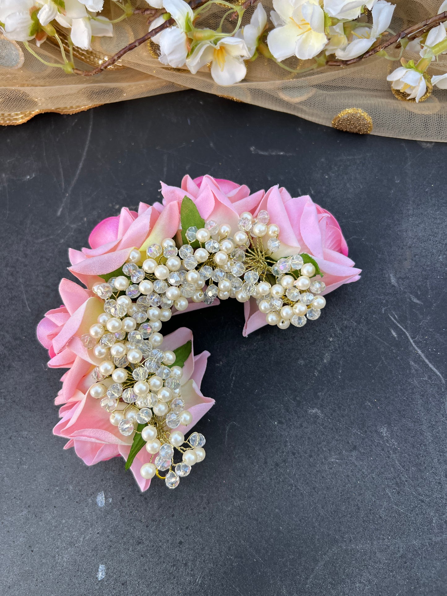 Roses hair accessory