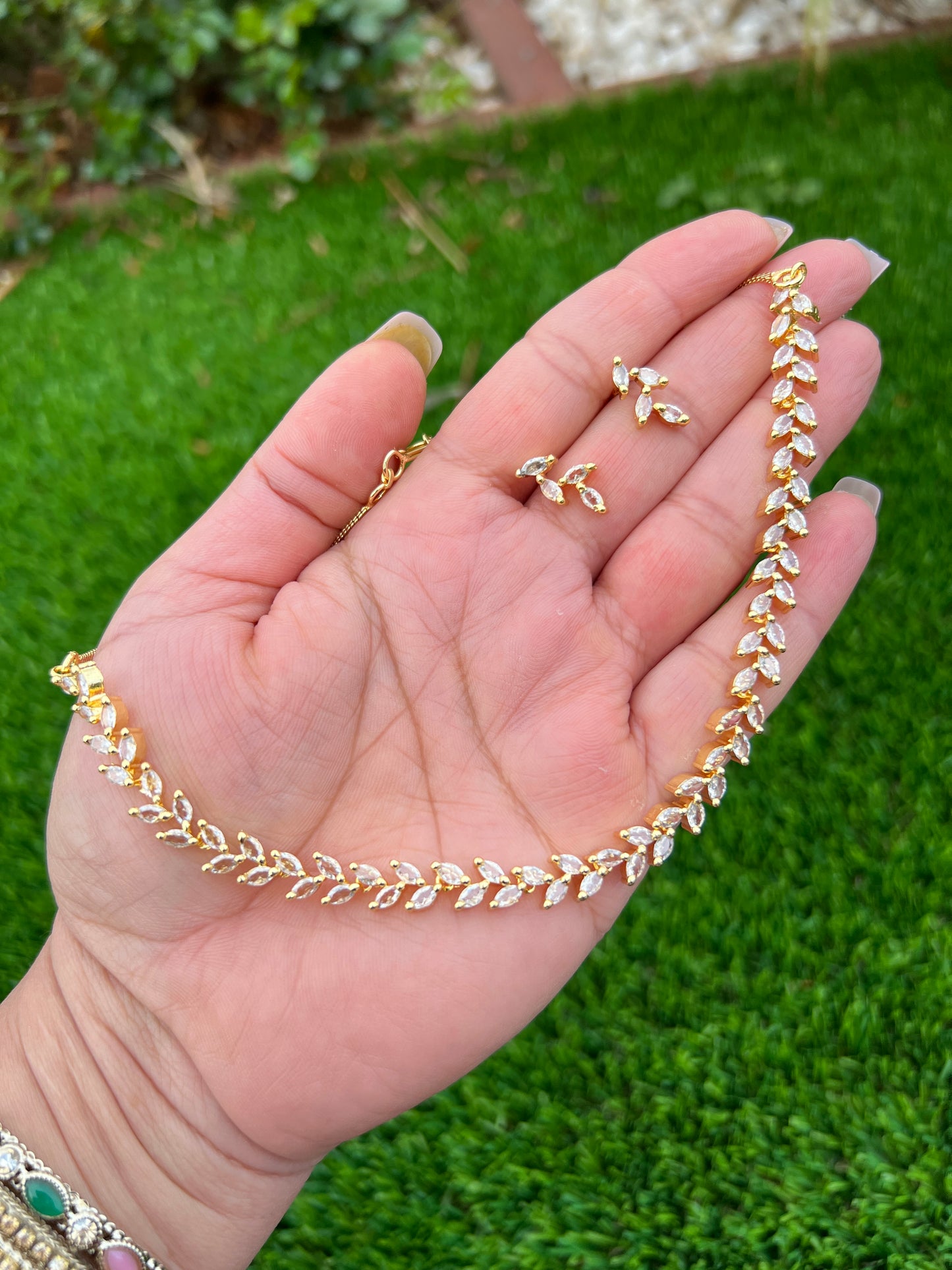 Shayna ad necklace set