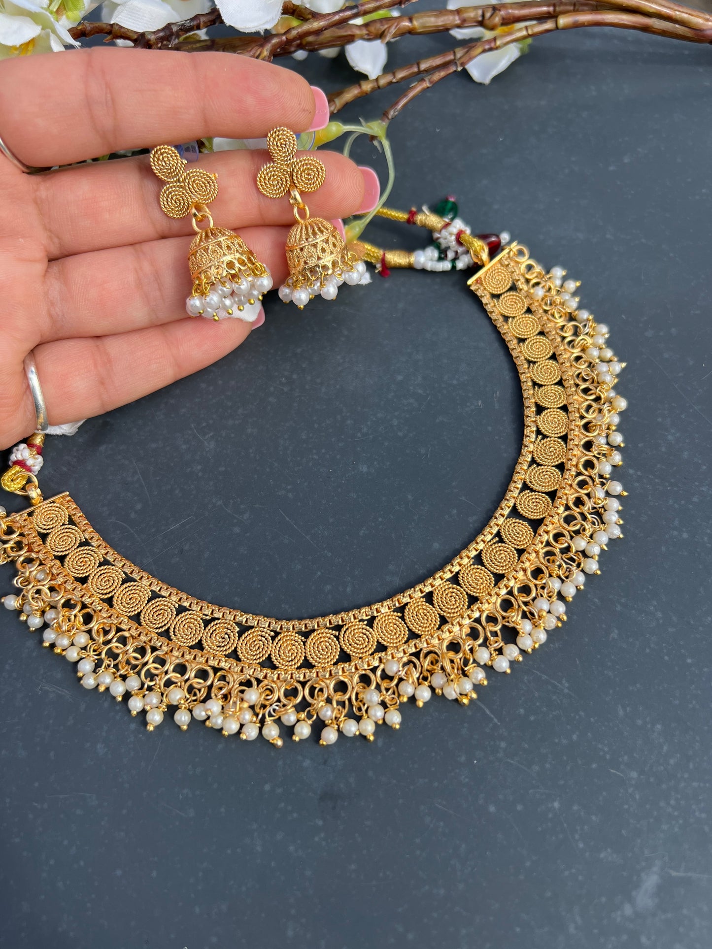 Golden necklace set