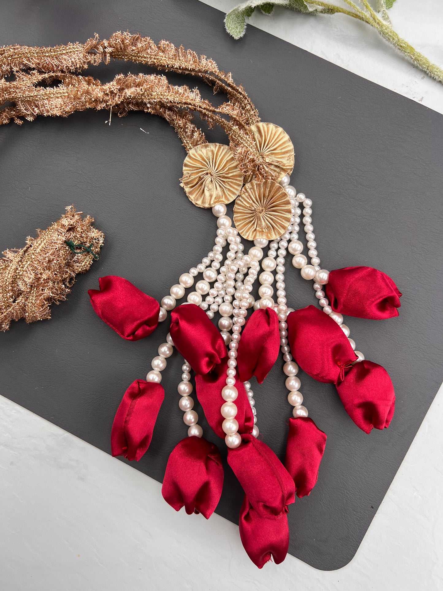Red rose handmade parandis