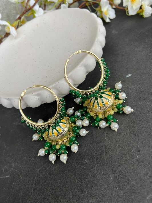 Udita hoops