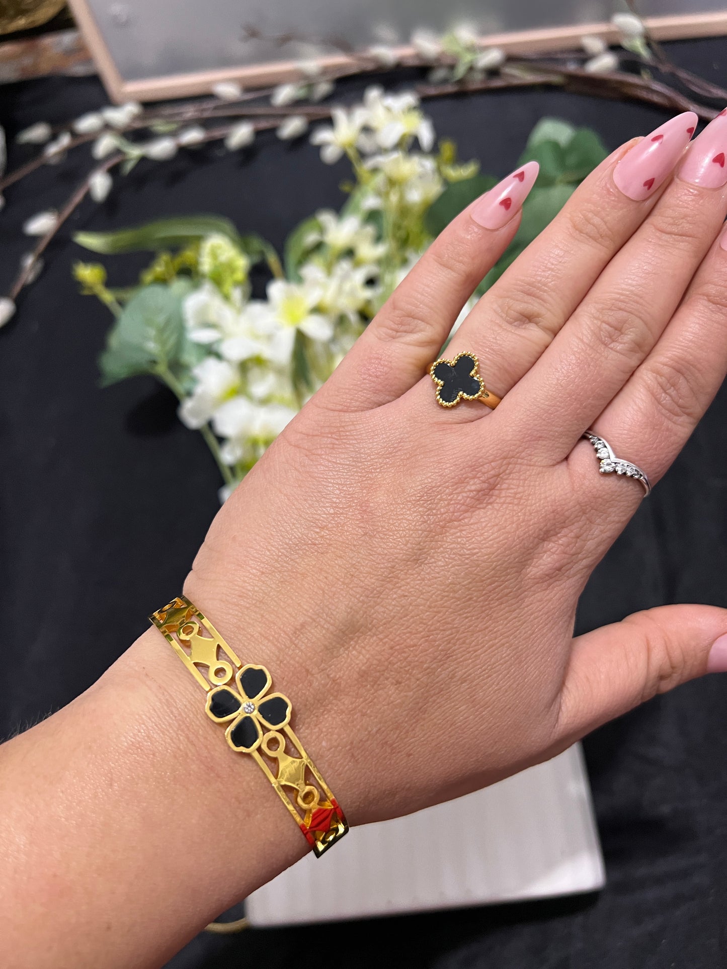 The Flower band Anti tarnish bracelet