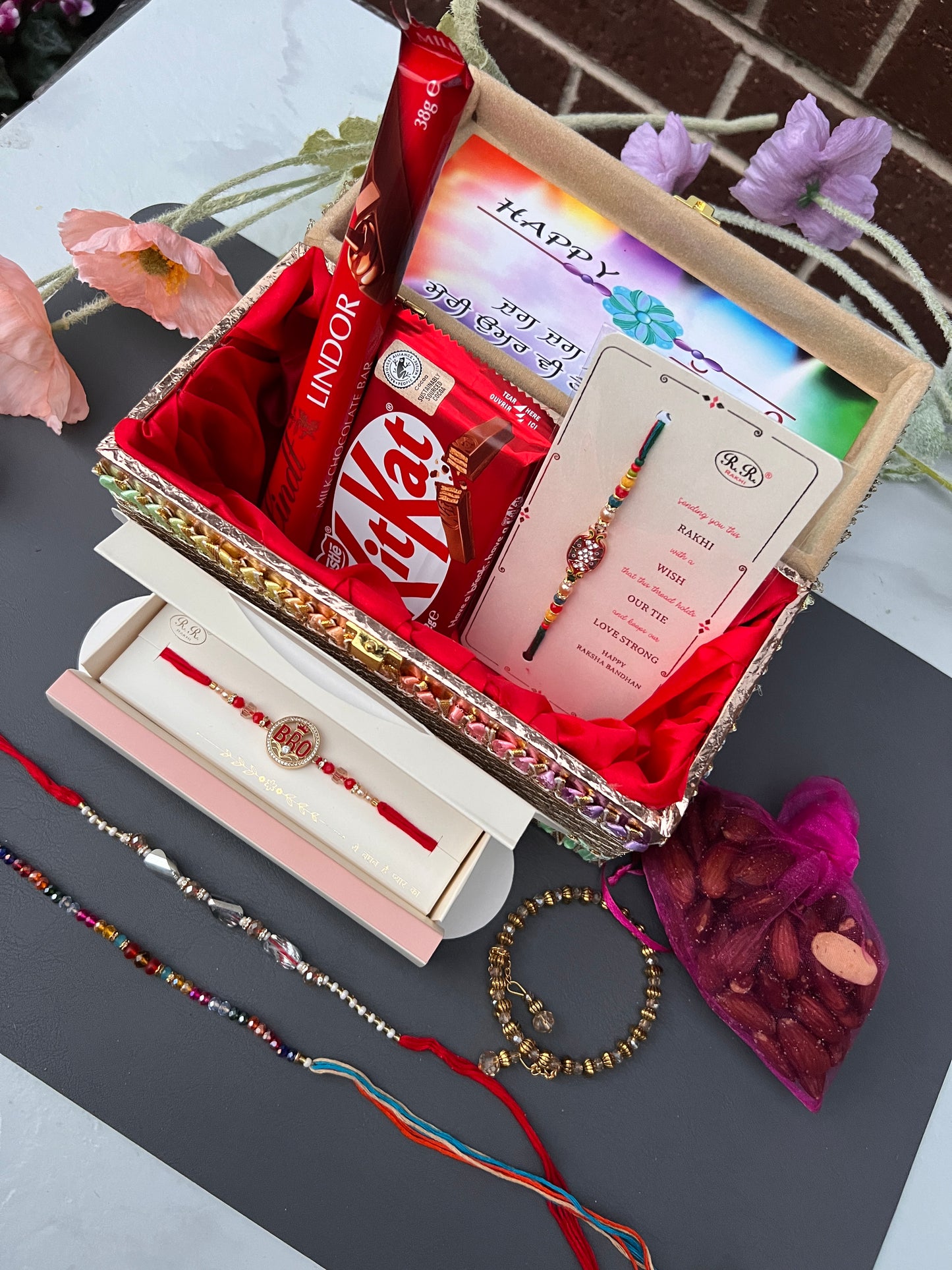 Sohna veer premium Rakhi hamper (5 Rakhi)