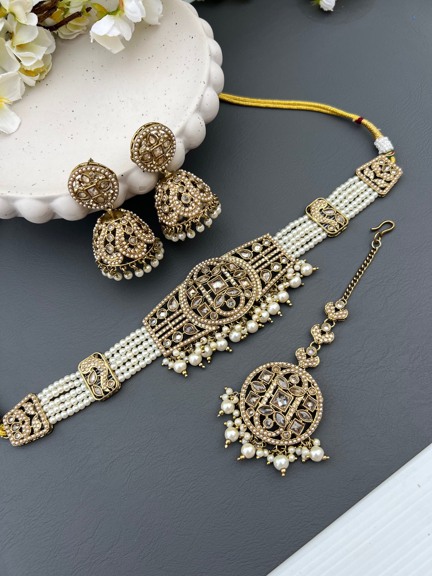 Kashvi choker set