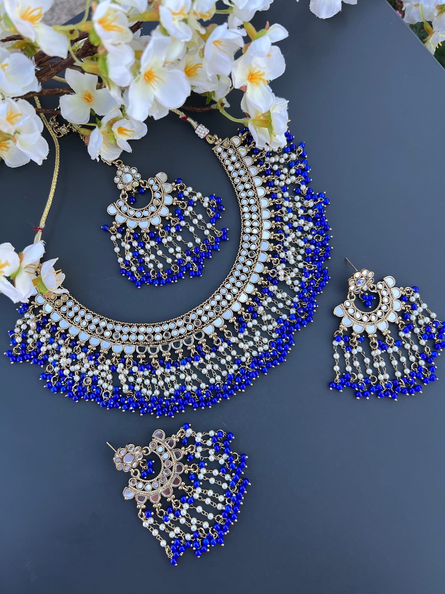 Suhi necklace set