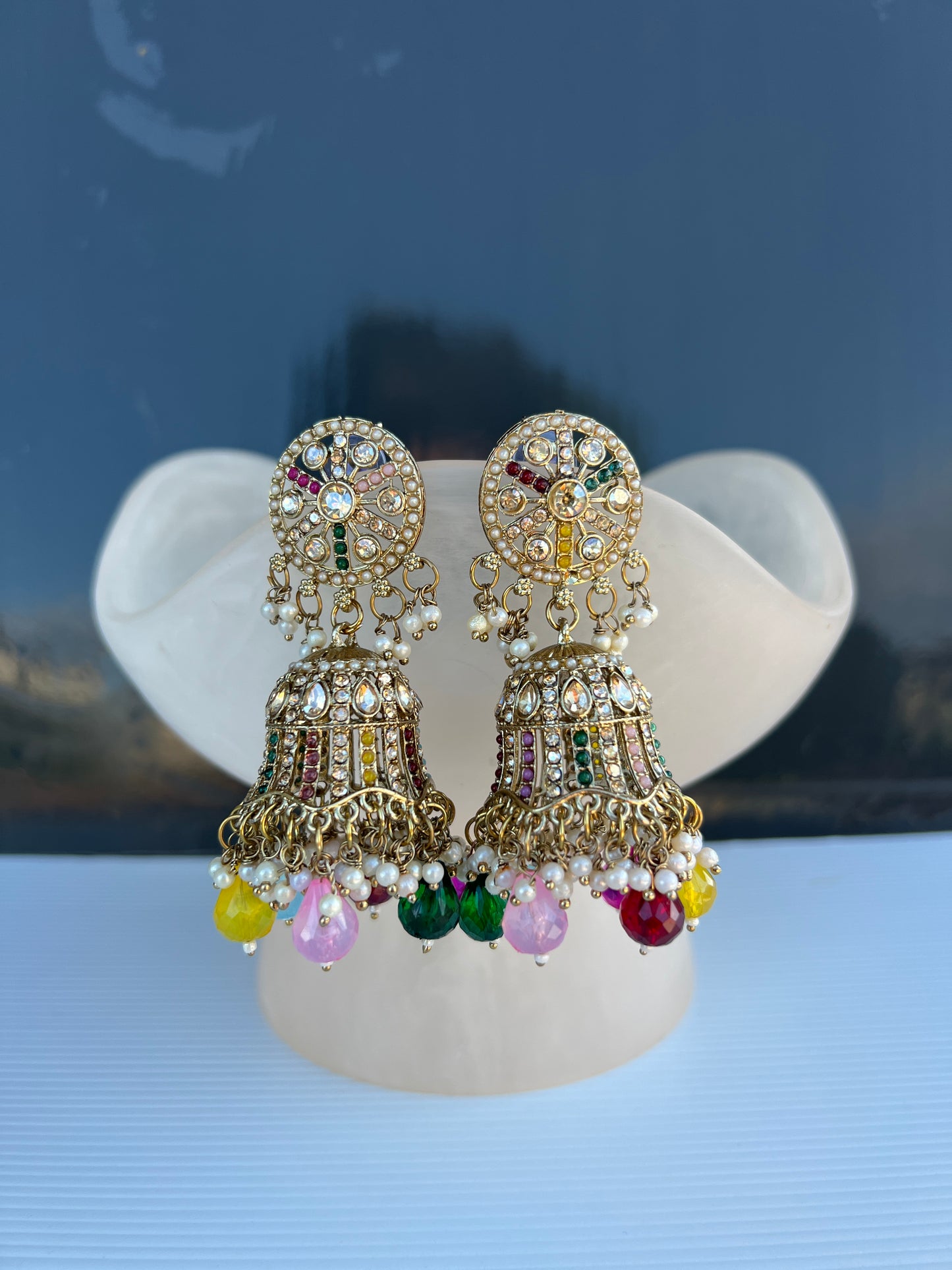 Mahira jhumka
