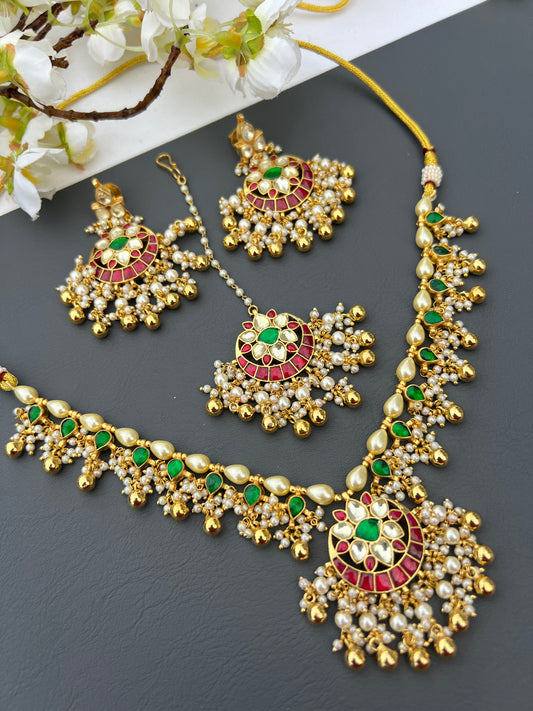 Siyara paachi necklace set