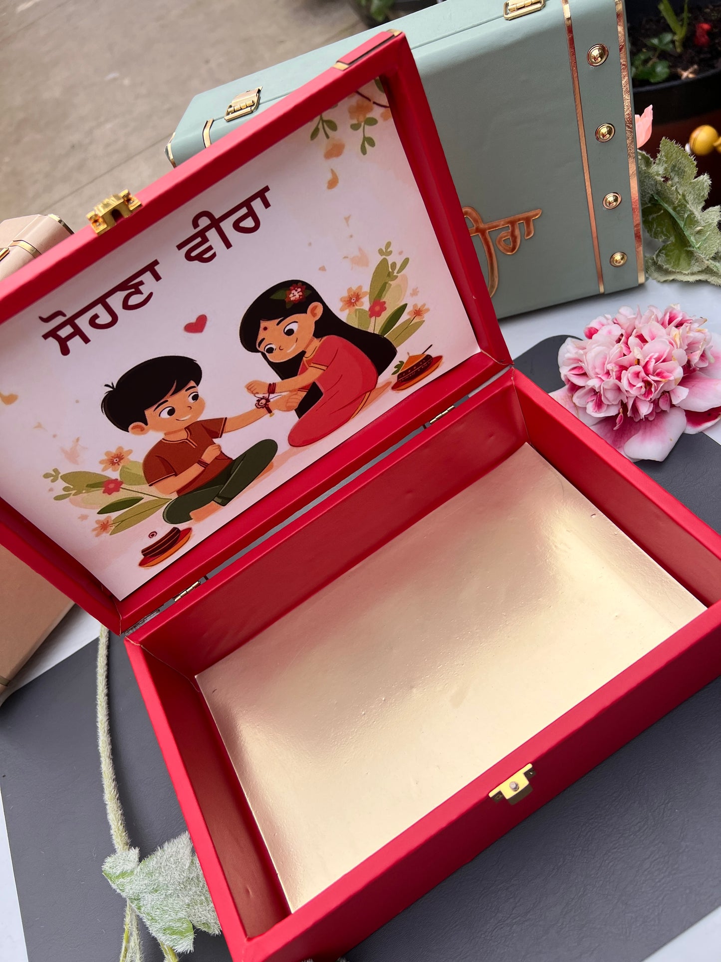 Premium Sohna veer Large size box ( empty)