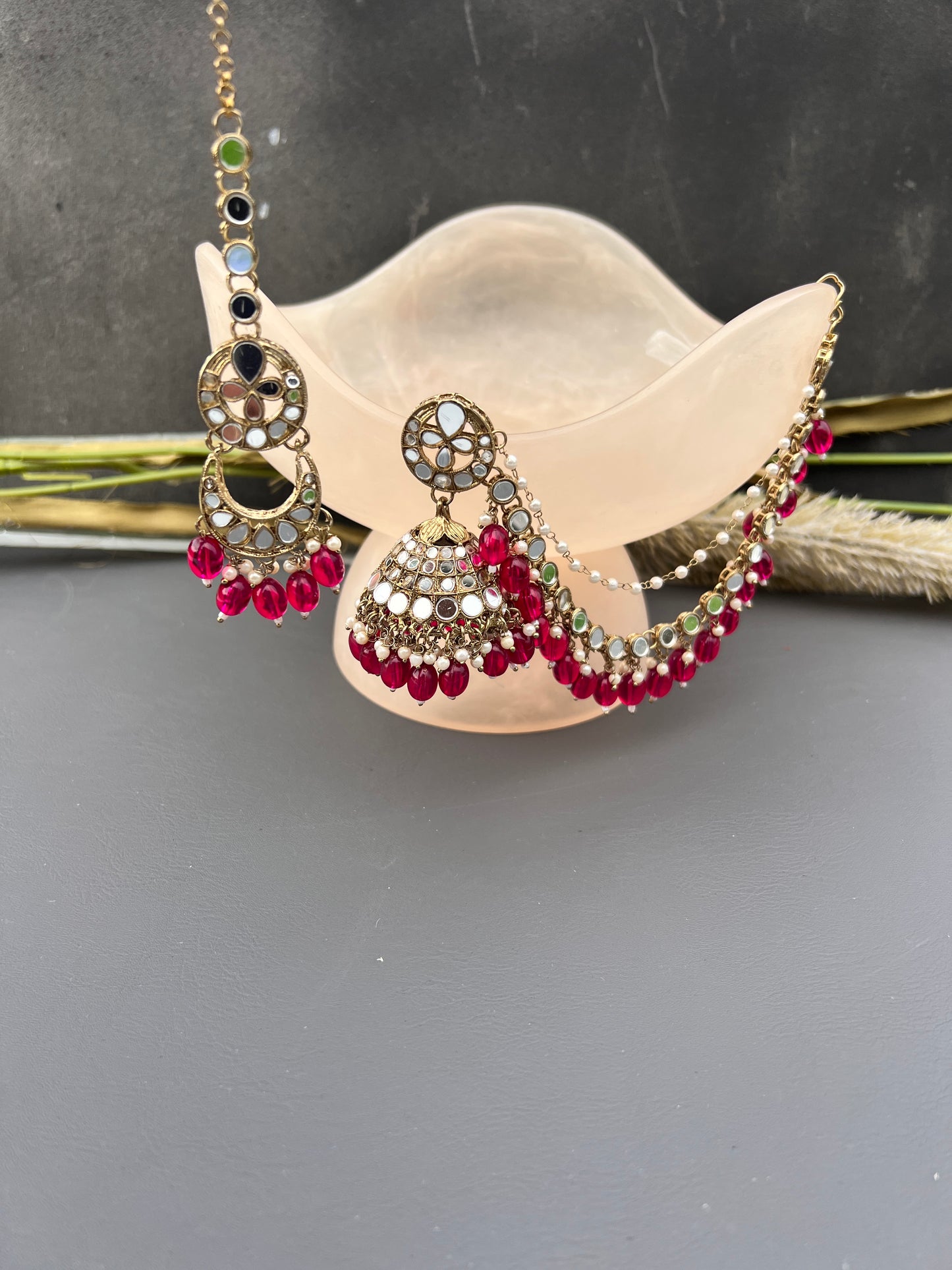 Lailah jhumka tikka set