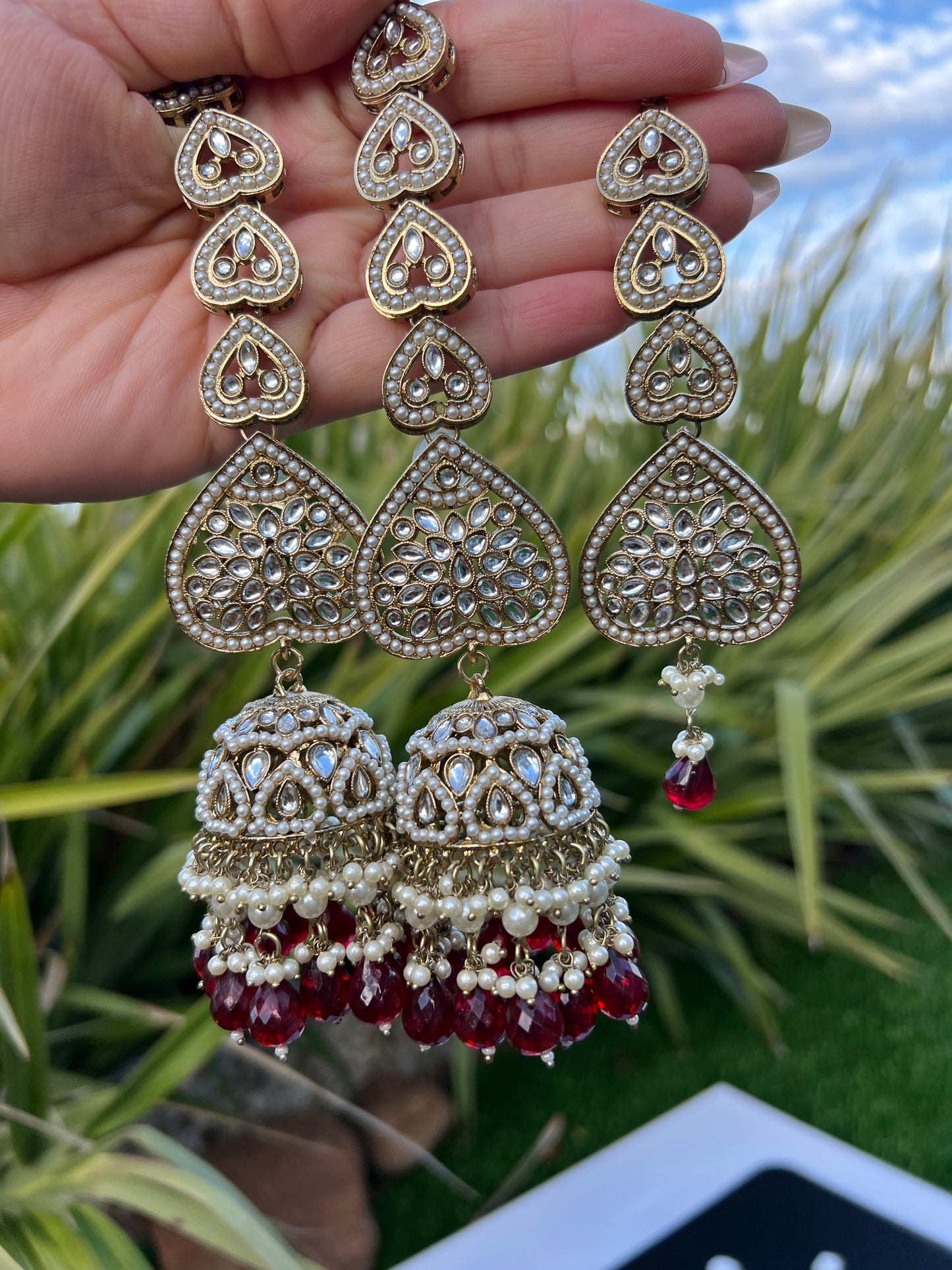 Adaa oversize jhumka & tikka set