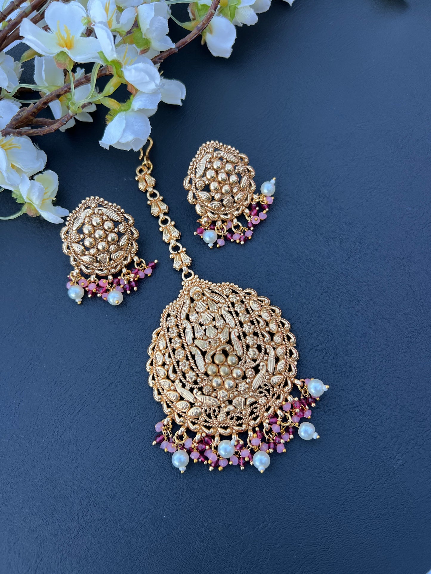 Sehar earrings tikka set