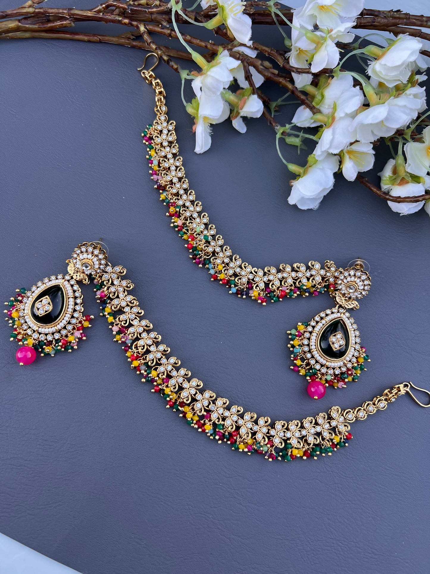 Shiza Jhumki Earrings with Earchain