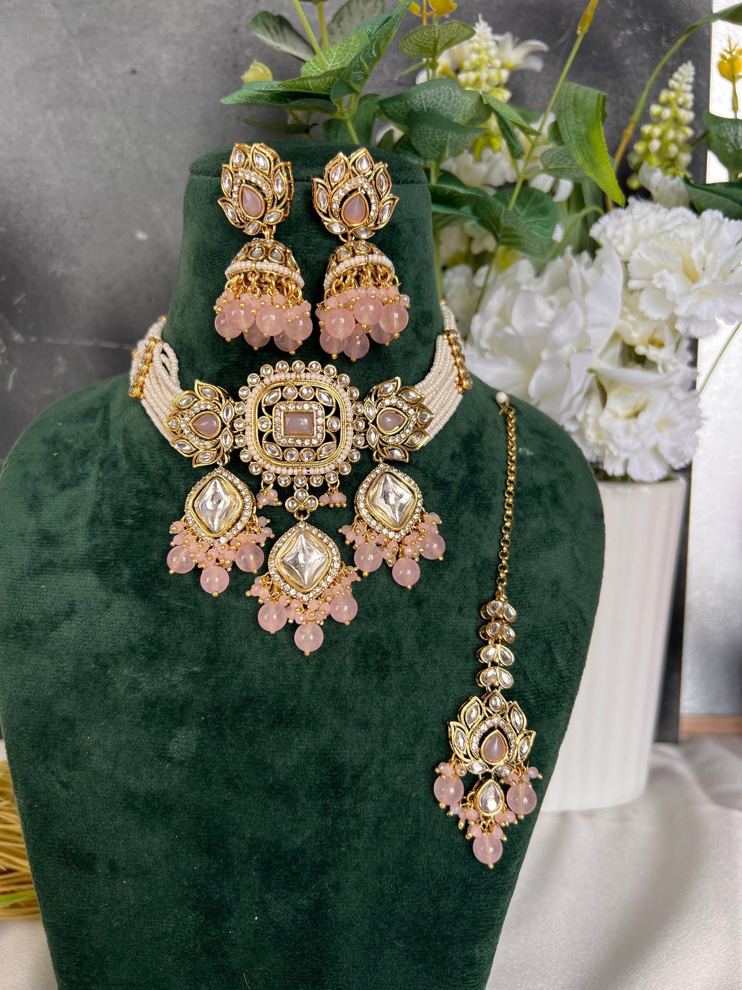 Shaira choker necklace set