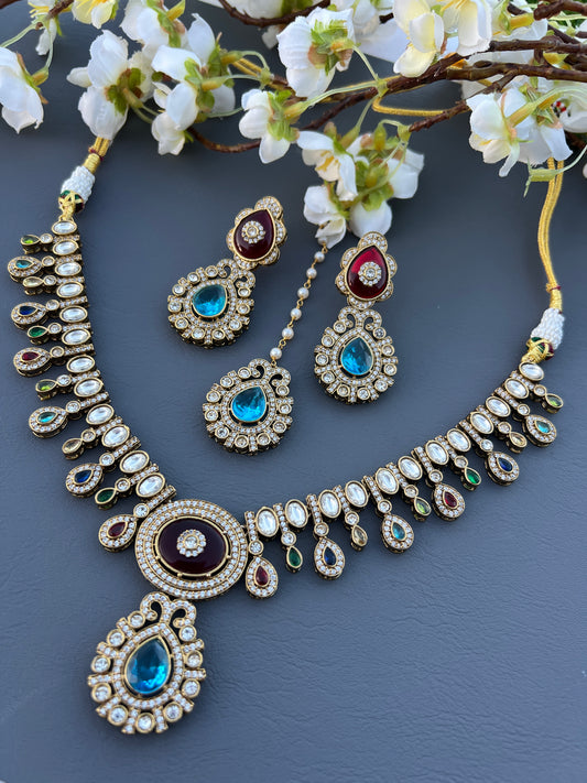 Husan necklace set