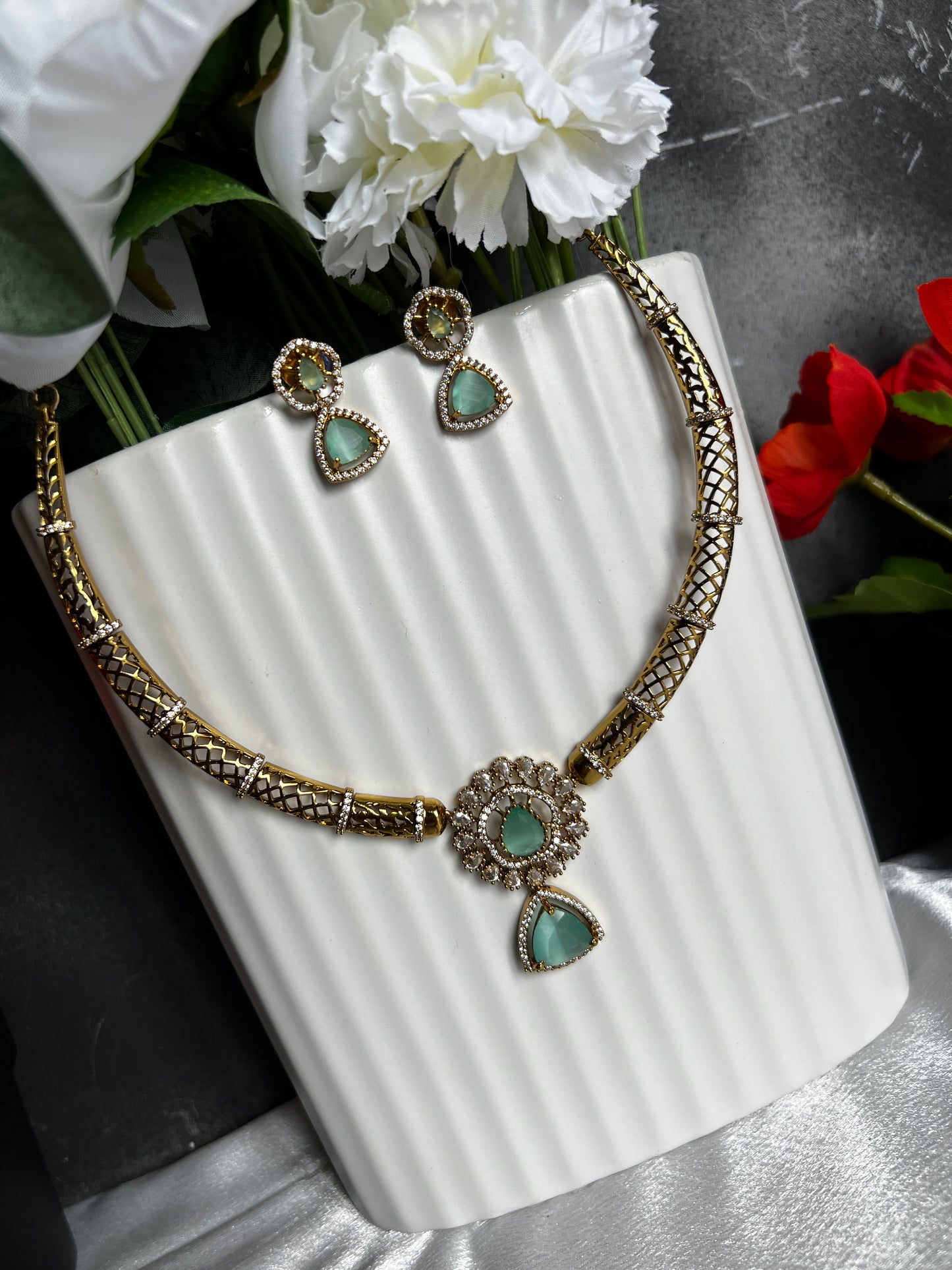 Victoria Hasli necklace