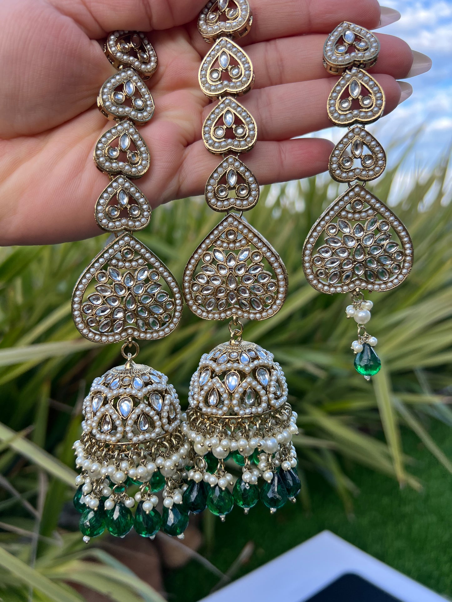 Adaa oversize jhumka & tikka set