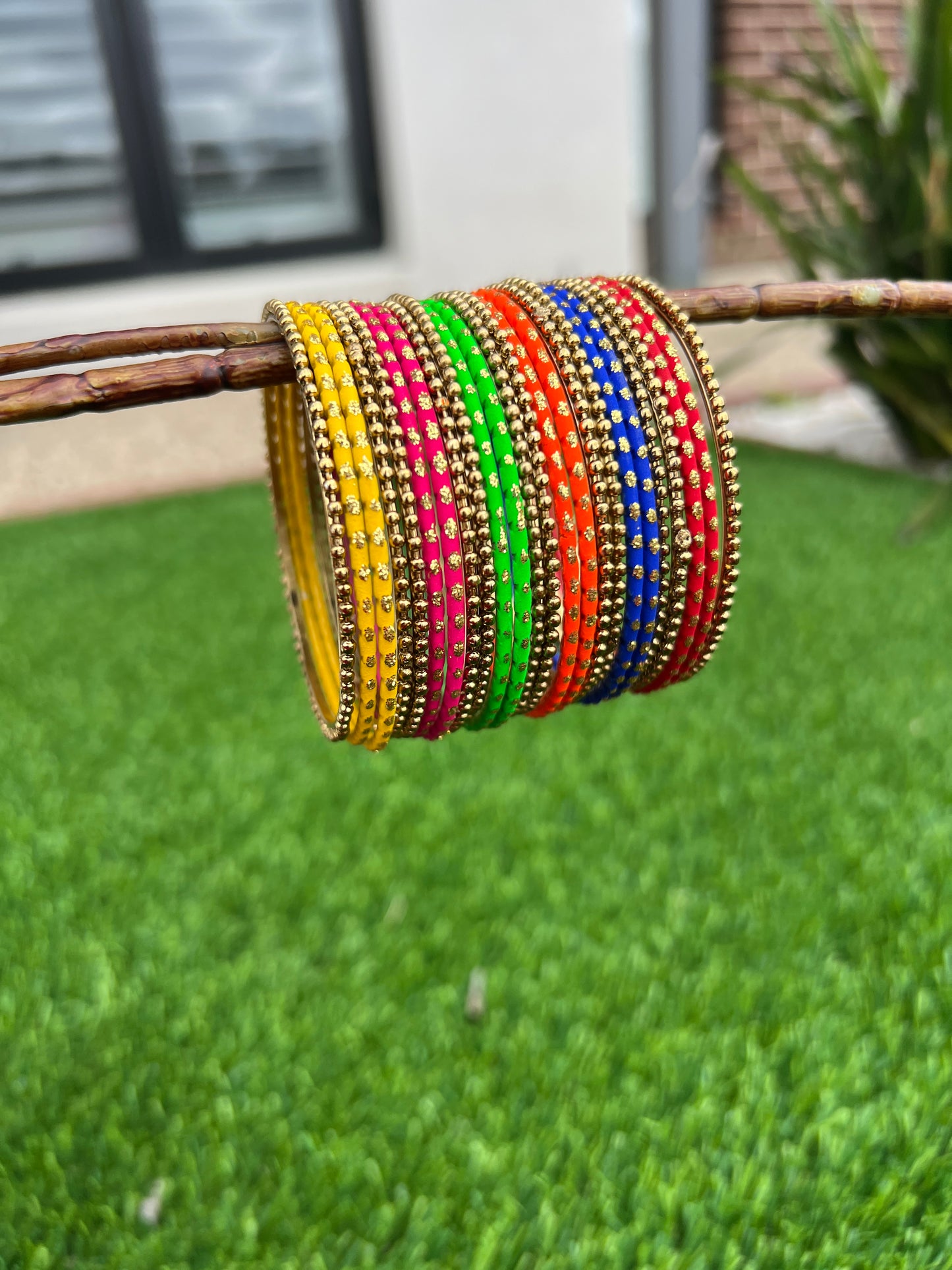 Multicoloured bangles set