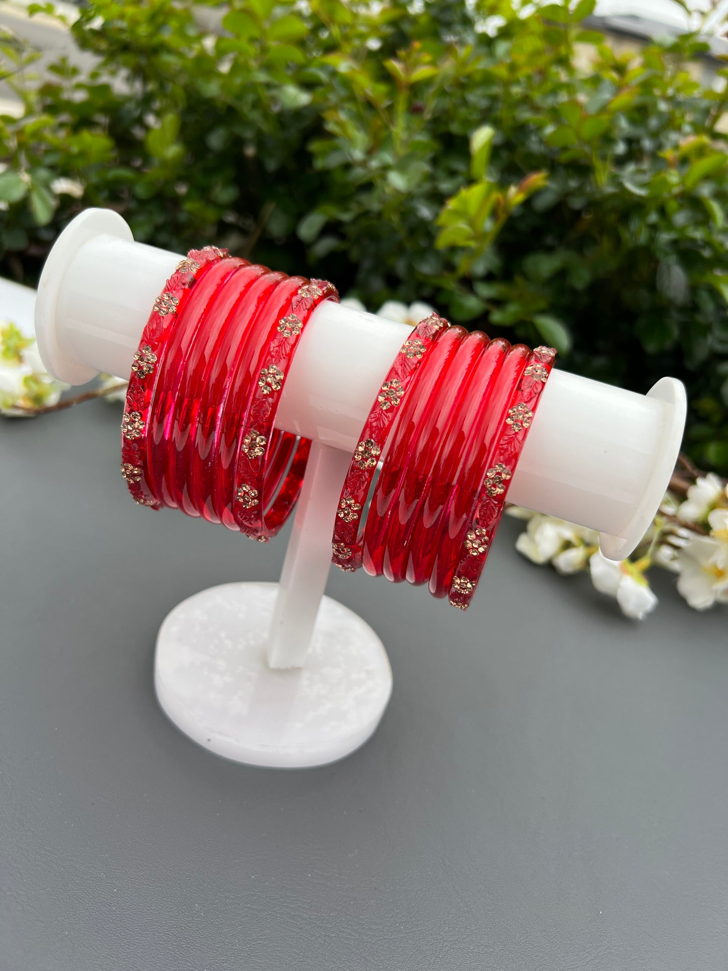 Red glass bangels set