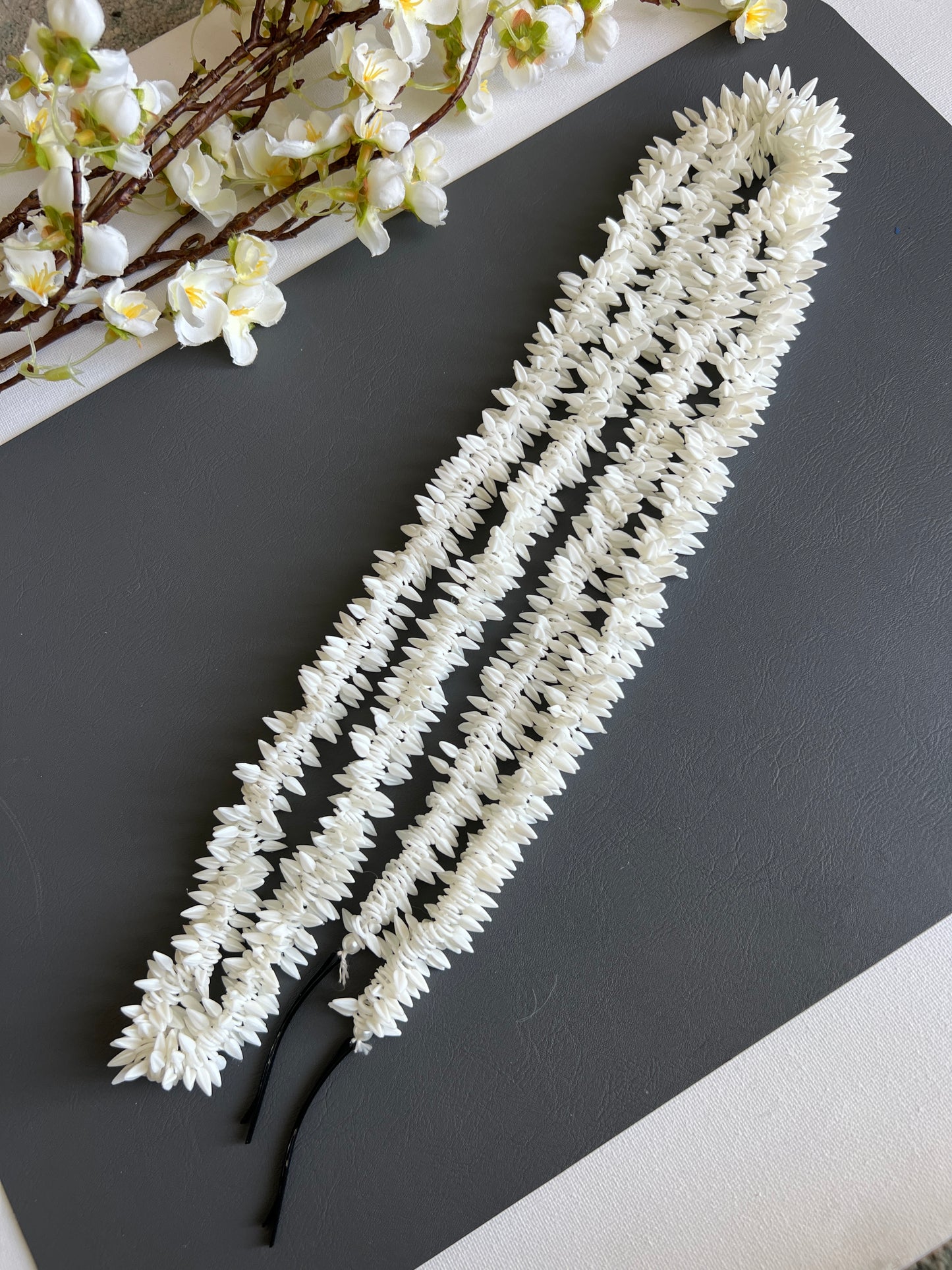 Shifa artificial hair accessory