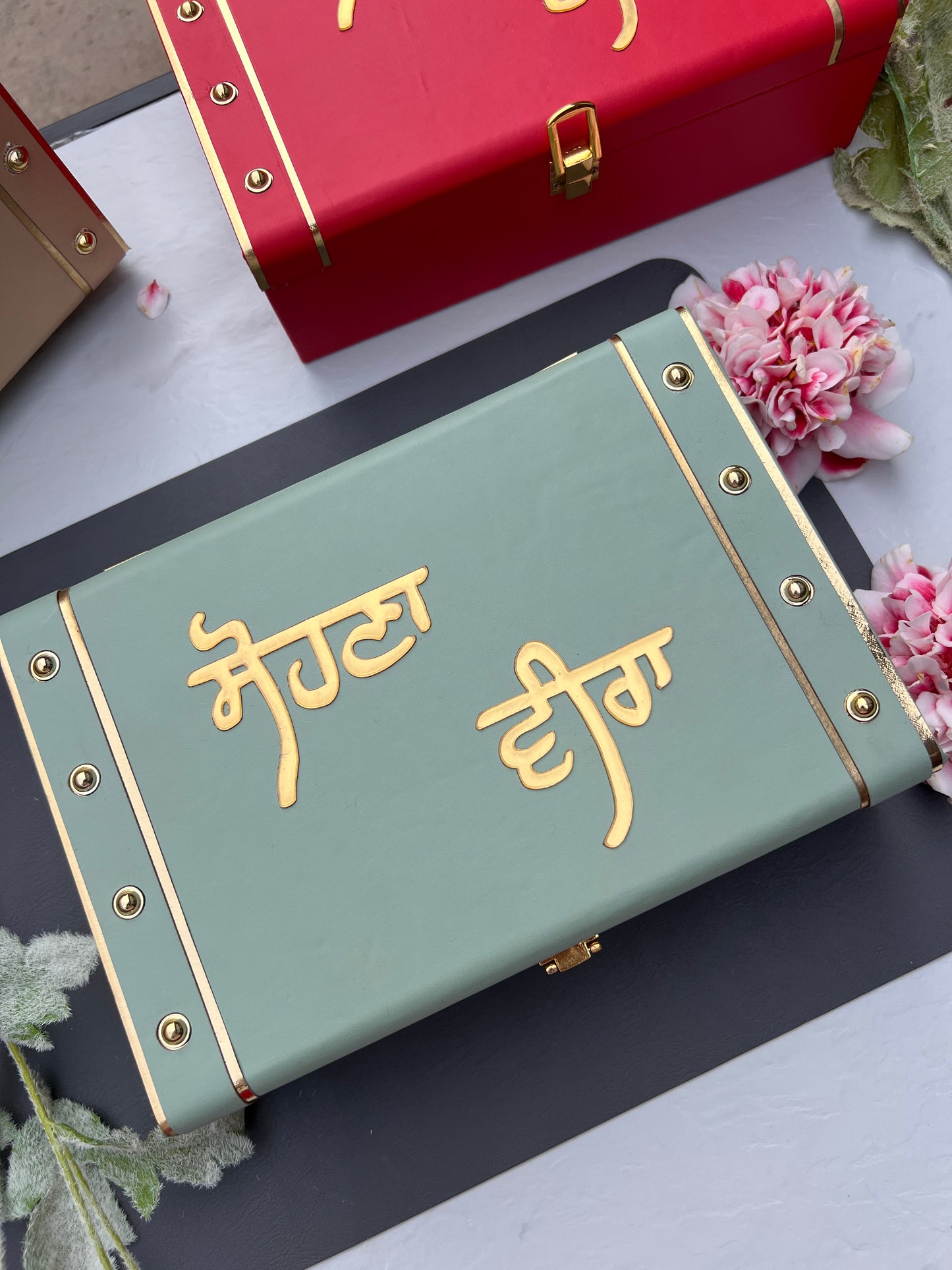 Premium Sohna veer Large size box ( empty)